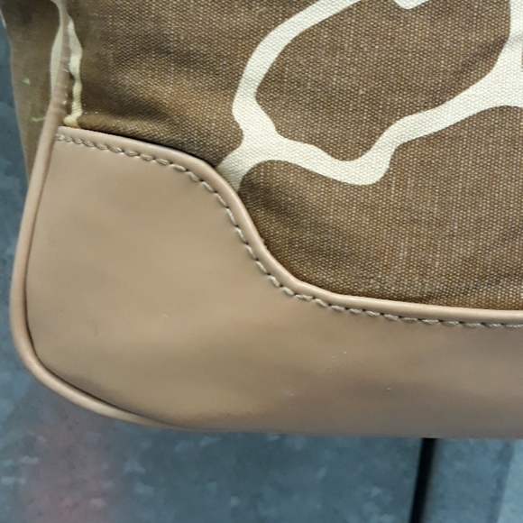 Sephora Giraffe Animal Print Canvas Tote Bag - Picture 5 of 16